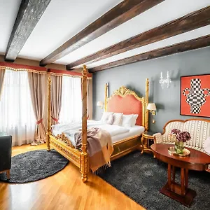 https://nosticova-apartments.praguehotelsweb.com